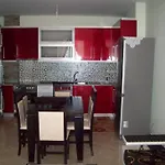 2 Bedroom Apartment 100M From Beach